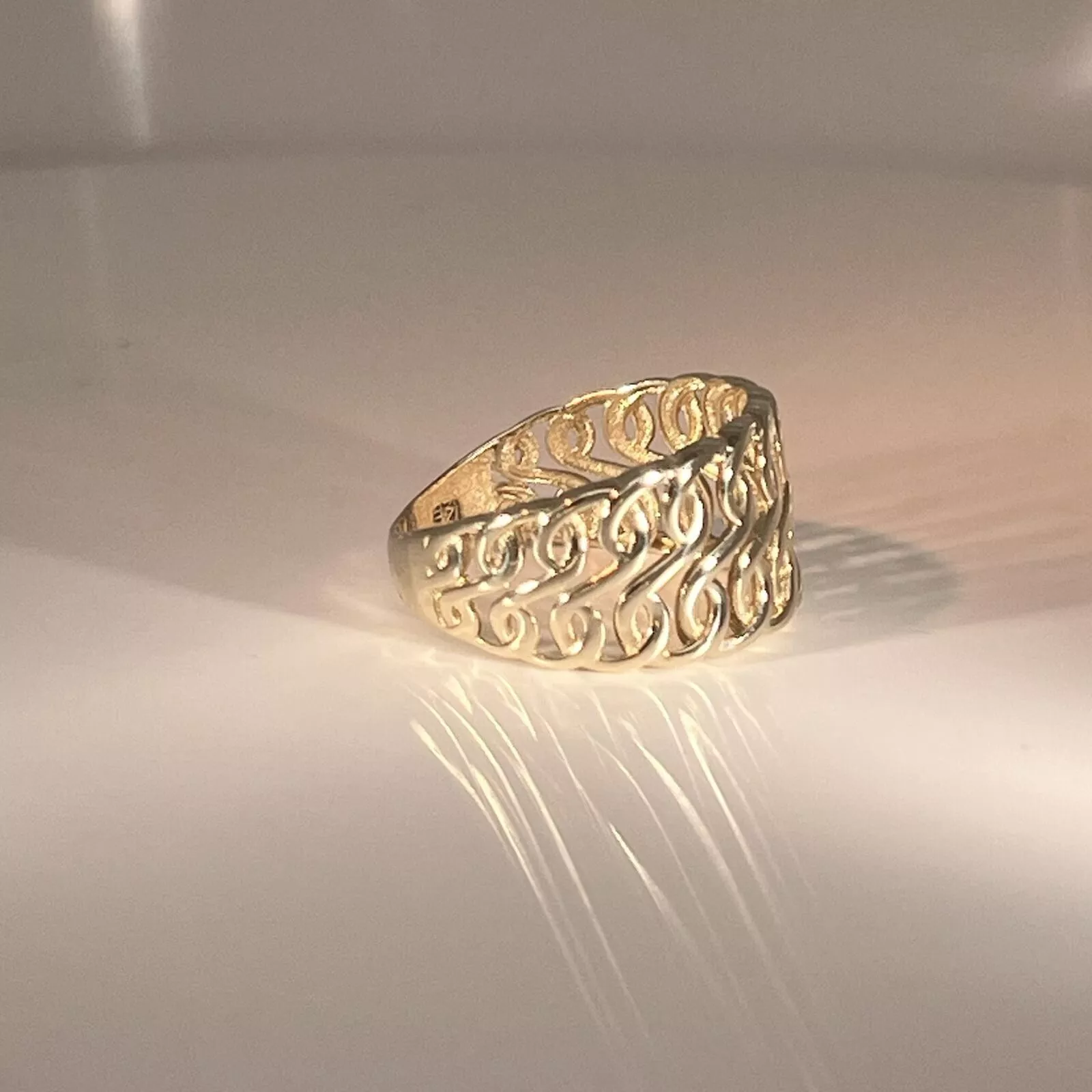 women ring solid yellow gold 14k decorated and beautiful size 7