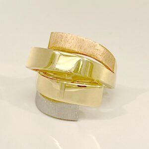 Women ring, modern design