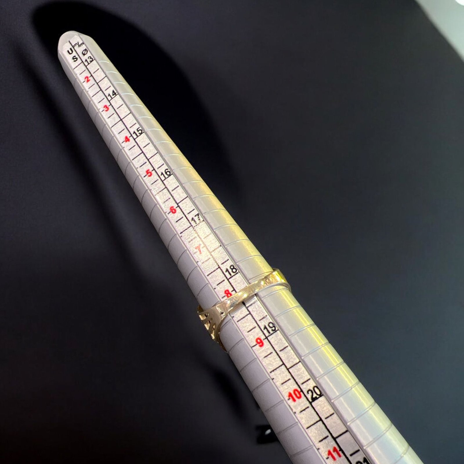 14k Elegant Gold Ring - Image 3