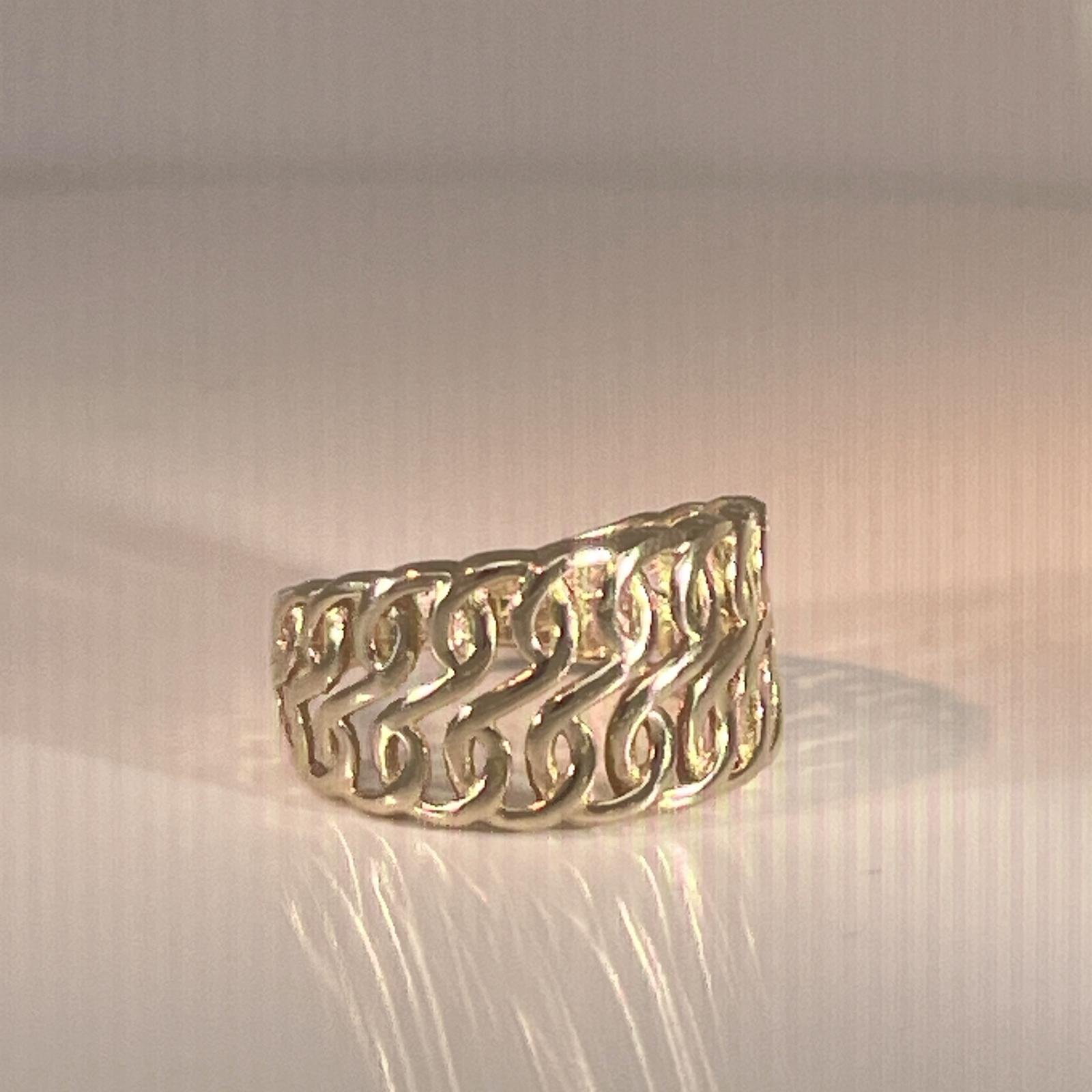 Women gold ring 14k have a interwoven design - Image 7