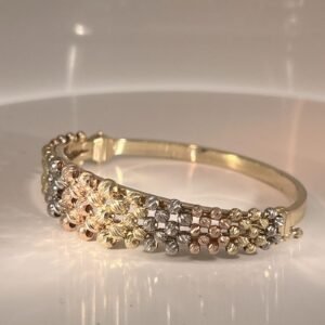 modren and elegant design bracelet