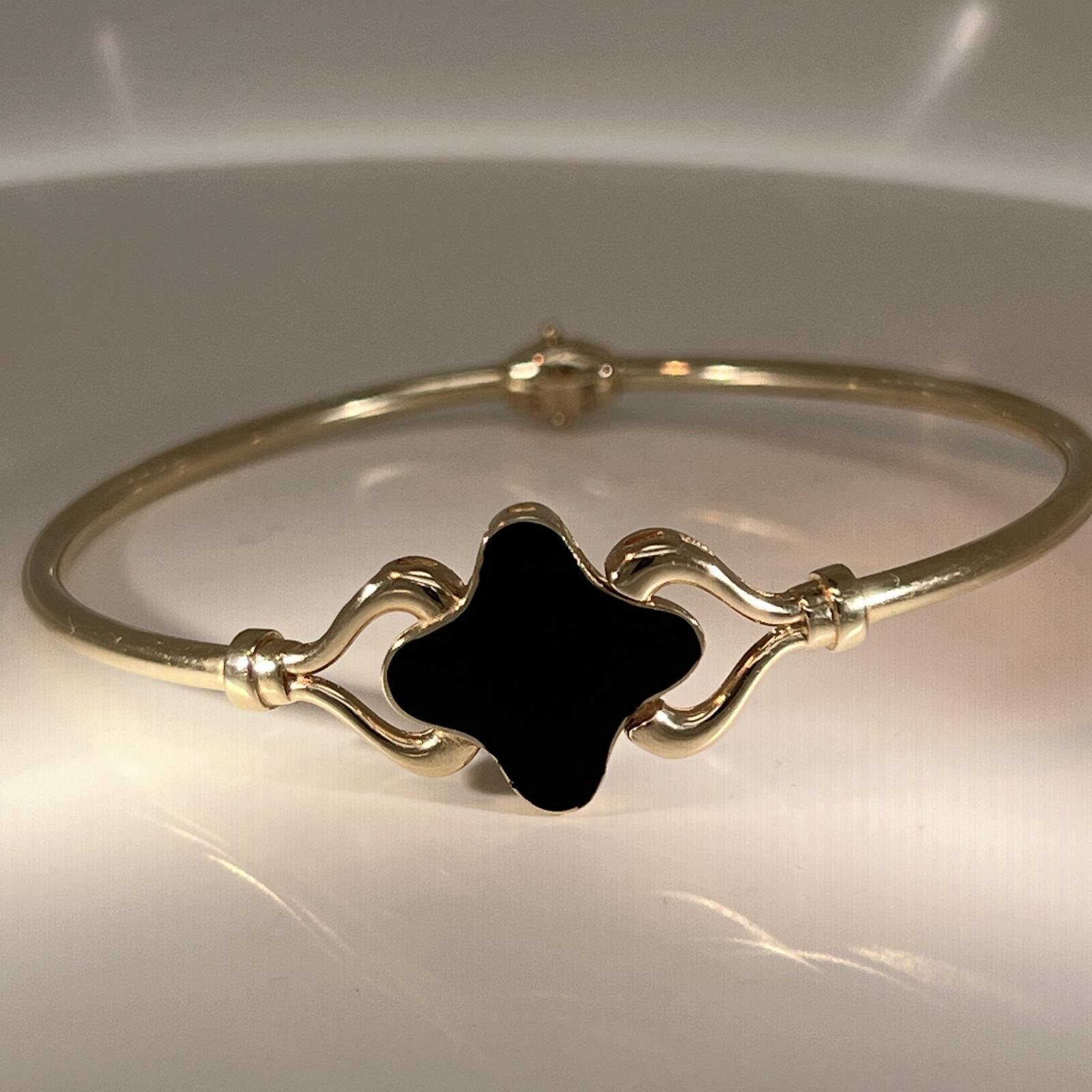 women bracelet with a delicate desing - Image 7