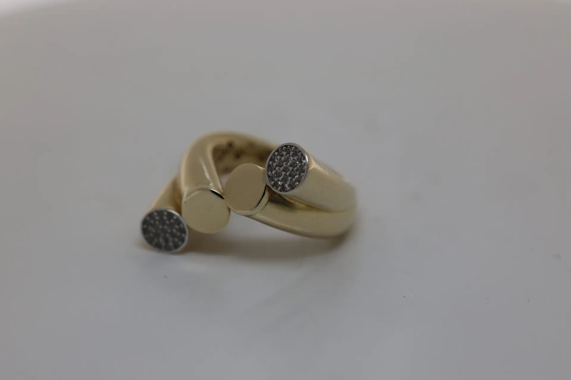 Elegant 4-Layer Women's Ring - Image 2