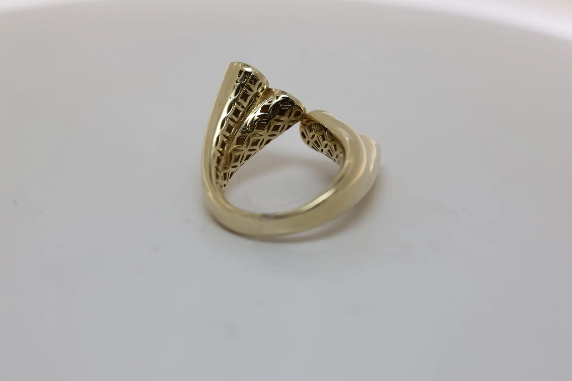 Elegant 4-Layer Women's Ring - Image 3