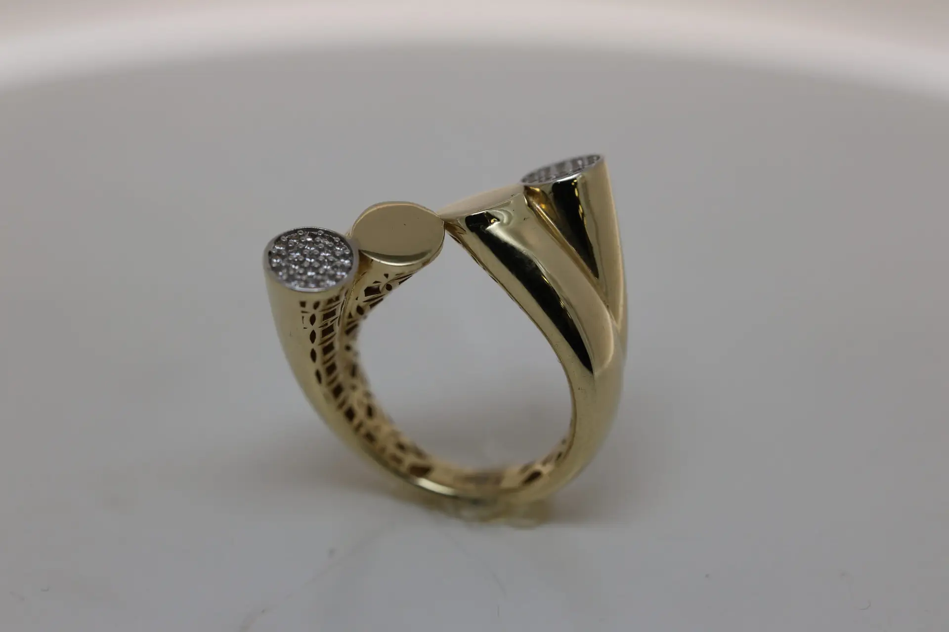Elegant 4-Layer Women's Ring - Image 5