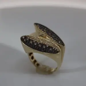 14K Women Ring perfect blend of modern elegance and sophisticated design