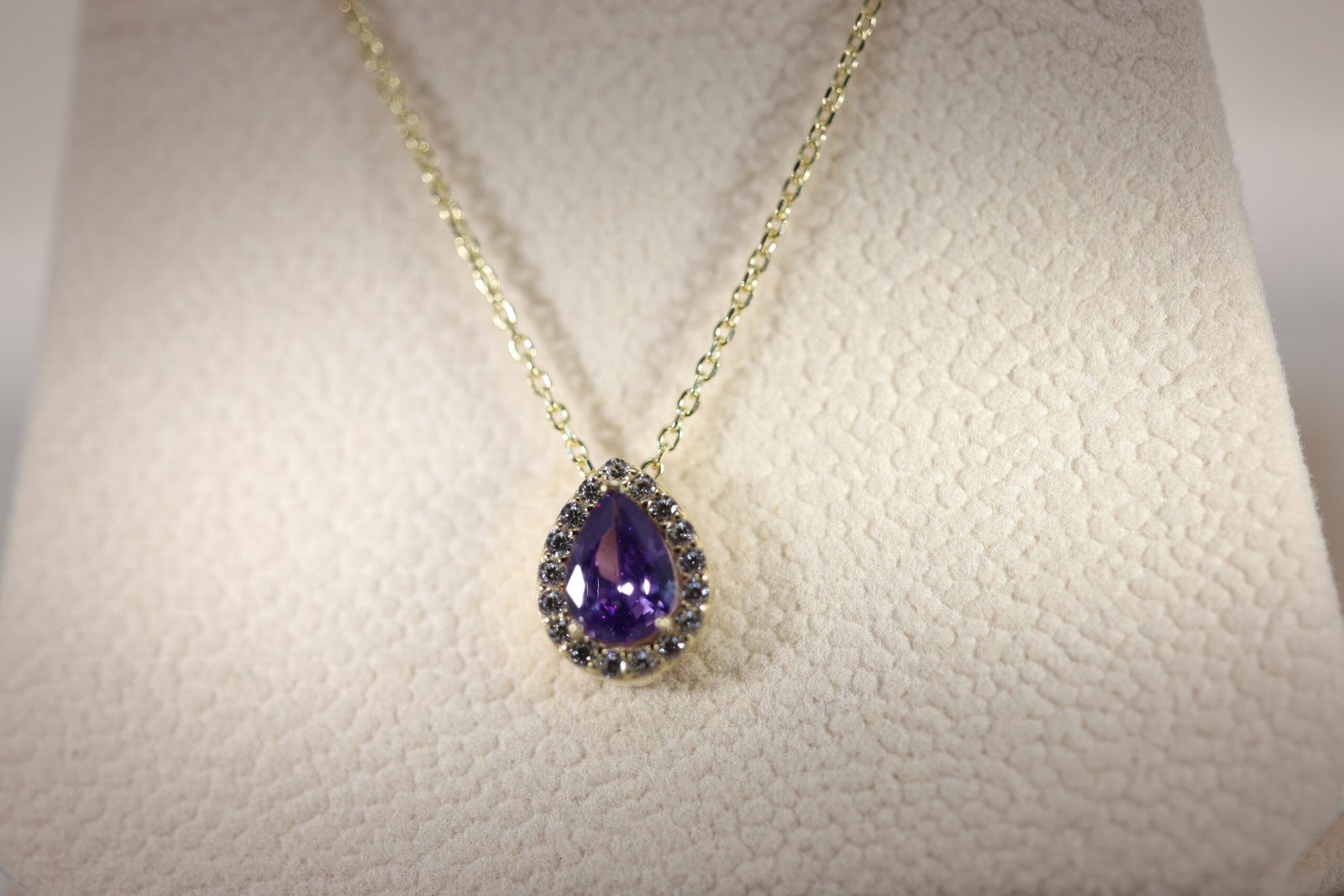 14K Gold Necklace with Big Purple Gemstone - Image 5