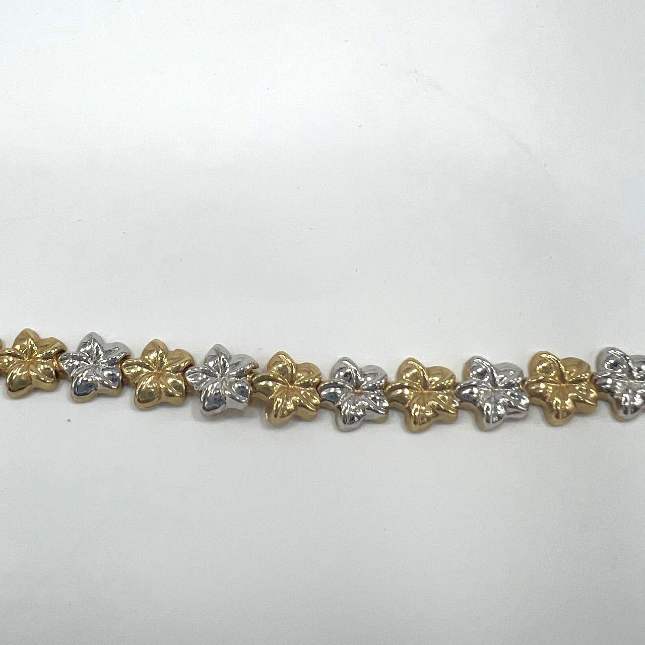 Beautiful & delicate 14K white &yellow gold bracelet with charming floral desgin - Image 5