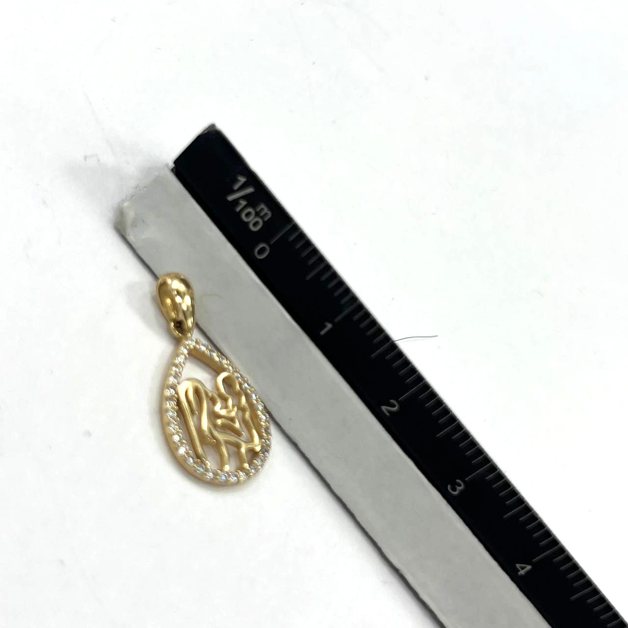 14K Yellow Gold Mother and Child Pendant – Elegant Design with Sparkling Zircon - Image 7