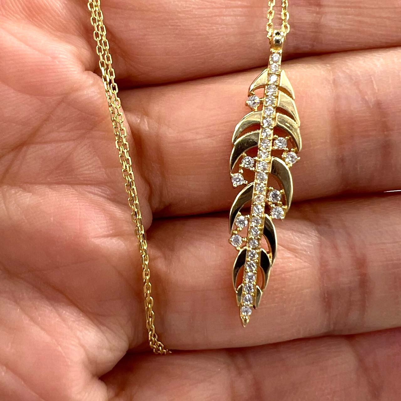 New 14K Yellow Gold Leaf Pendant Necklace with zircon – Elegant and Stylish - Image 3