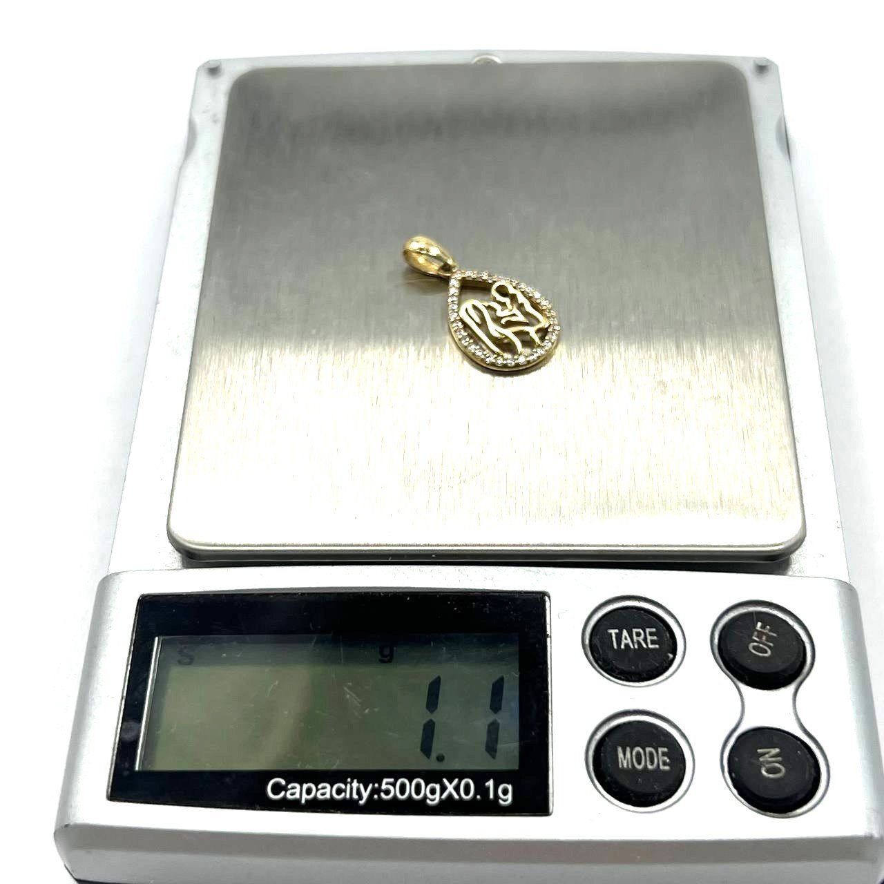 14K Yellow Gold Mother and Child Pendant – Elegant Design with Sparkling Zircon - Image 6