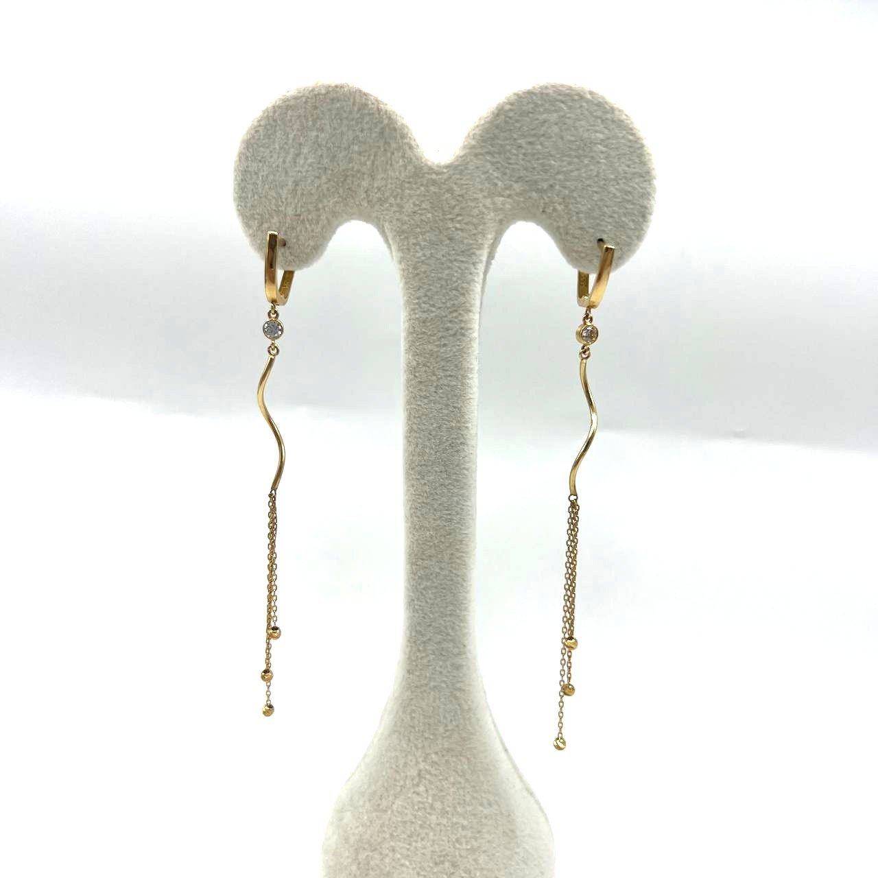 Elegant long 14K yellow gold earrings, graceful and charming. - Image 8