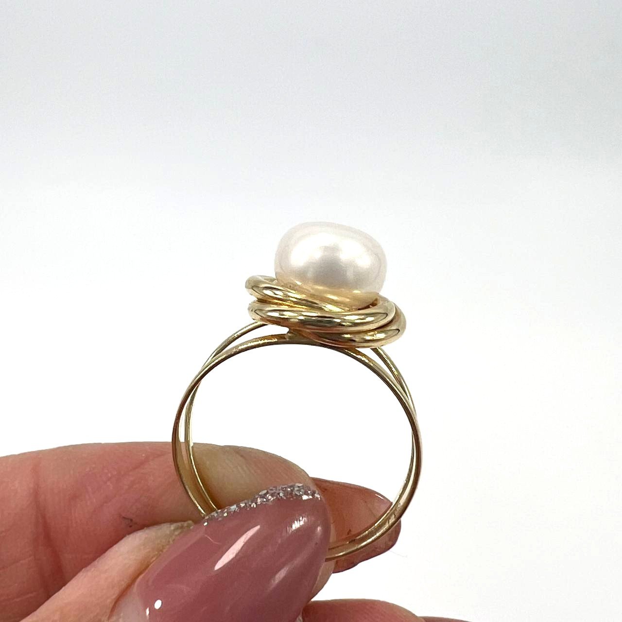 14K yellow gold ring with a pearl, elegant and delicate design beautiful gift - Image 2