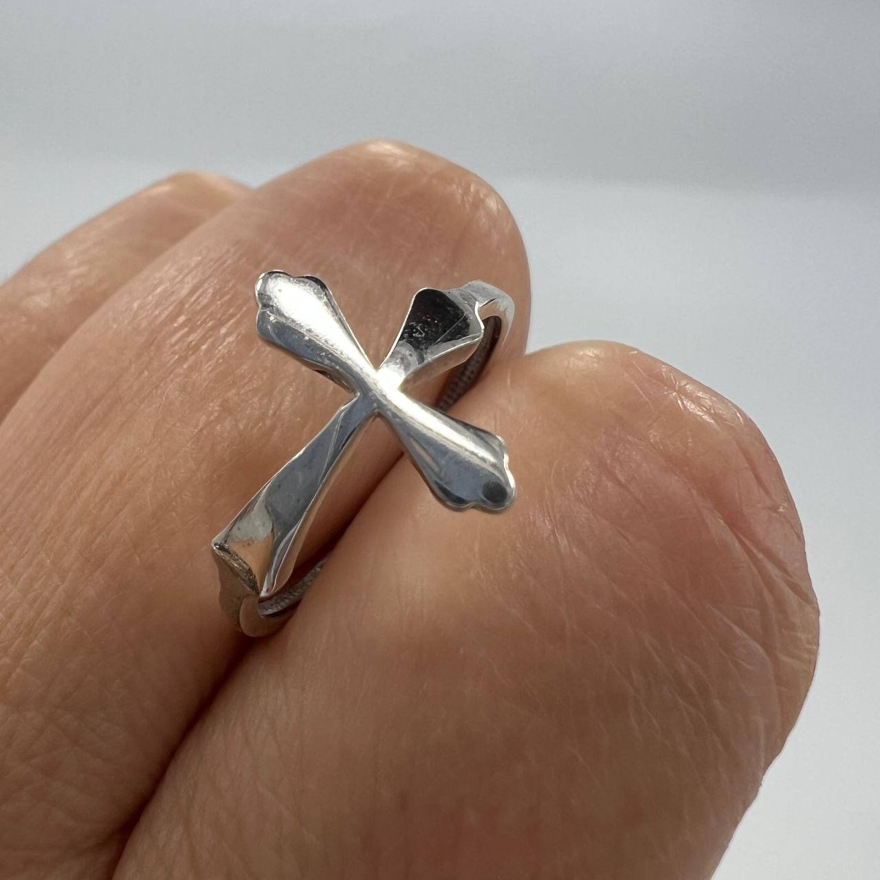 New 14K Solid White Gold Ring Italy Polished Cross Design 1.4g Size 6.25g - Image 2