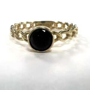14K Yellow Gold Ring with Black Stone – Lightweight and Perfect for Daily Wear