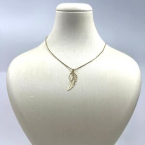 Delicate 14K yellow gold necklace with a light and elegant leaf design