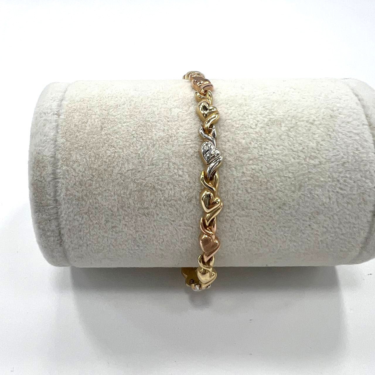 New 14K gold bracelet in yellow, white & rose tones, featuring a heart design - Image 5