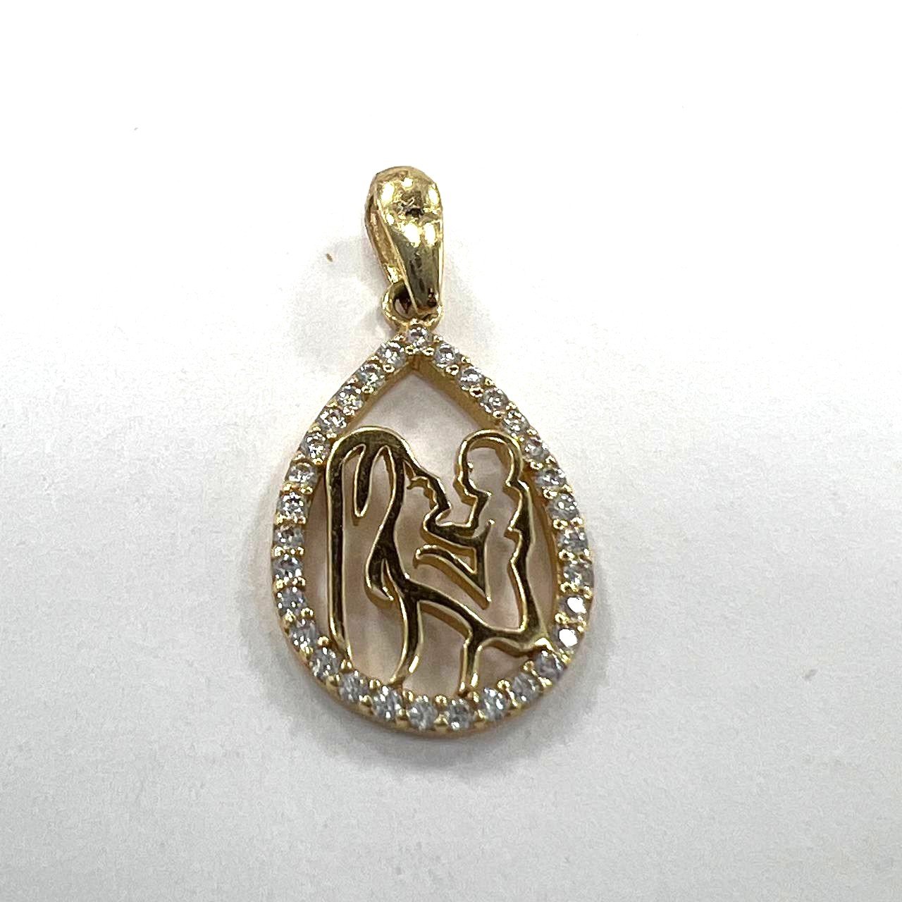 14K Yellow Gold Mother and Child Pendant – Elegant Design with Sparkling Zircon