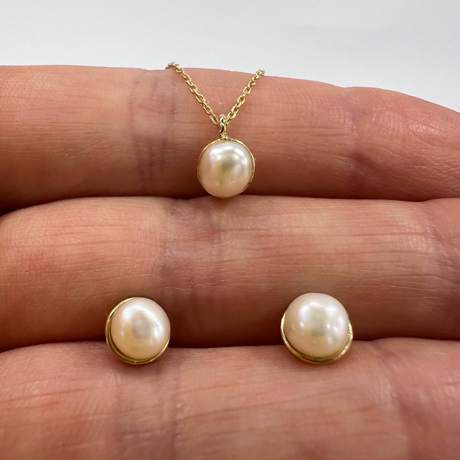 14K Gold Pearl Chain Necklace Stud Earrings Set Women’s Jewelry Gift Italy 2.6g - Image 2