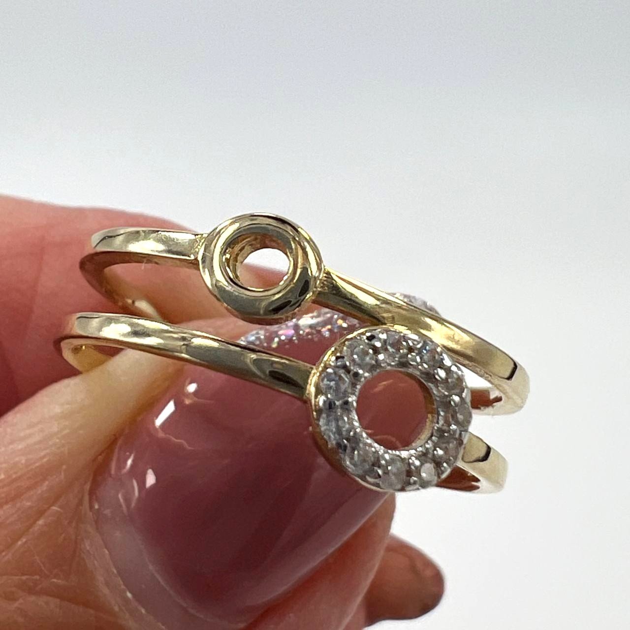 14K Yellow Gold Ring with a unique and beautiful design, elegant and refined. - Image 5