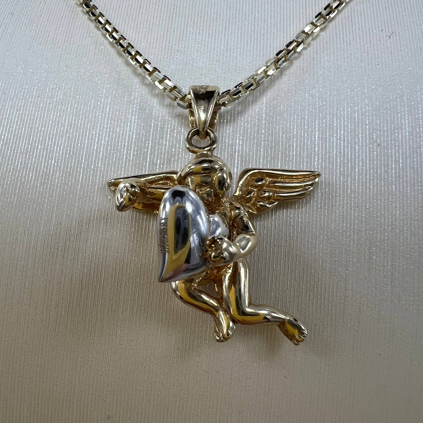 New 14K Solid Gold Angel Pendant Jewelry Italian Cherub with Heart Marked 2.8g - Image 7
