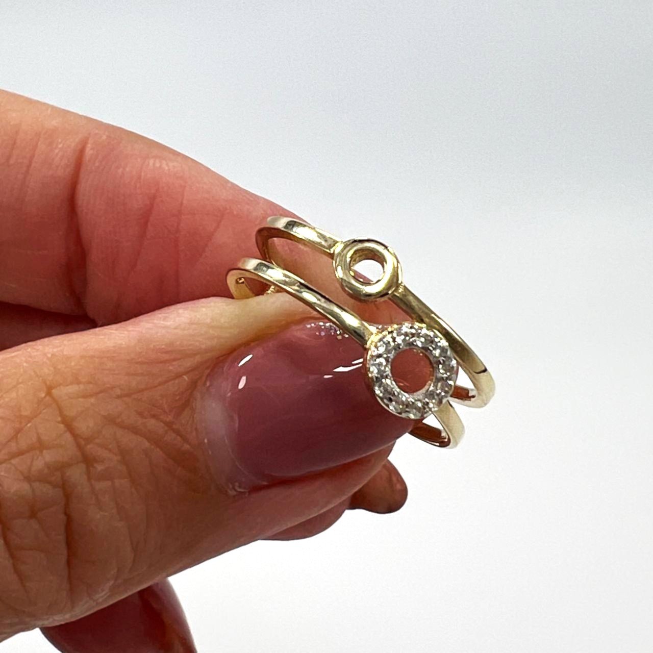 14K Yellow Gold Ring with a unique and beautiful design, elegant and refined. - Image 6