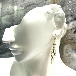 Beautiful and unique 14K yellow gold earrings with elegant design