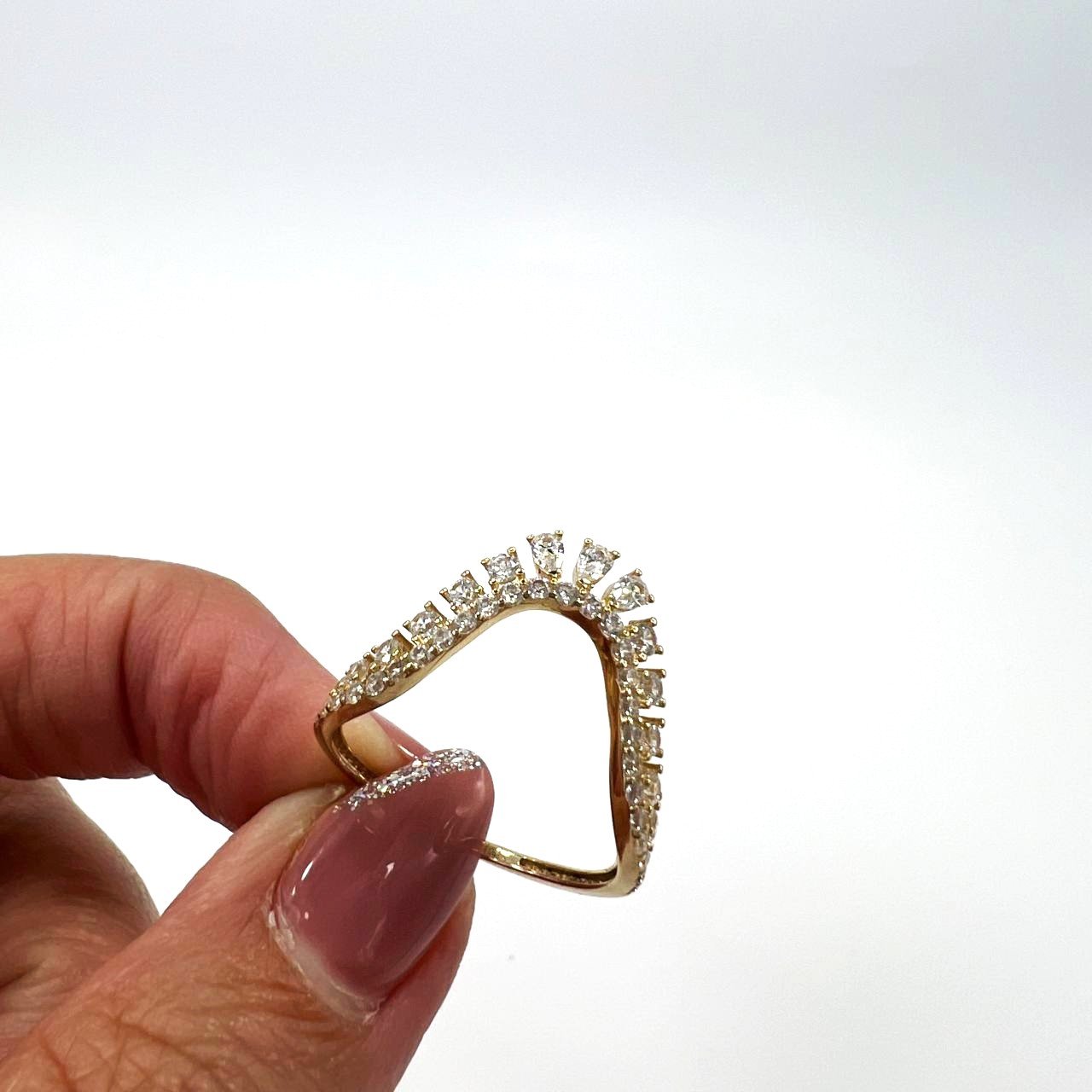 Luxurious 14K Gold Ring Adorned & Sparkling Zircon unique crown inspired design - Image 3