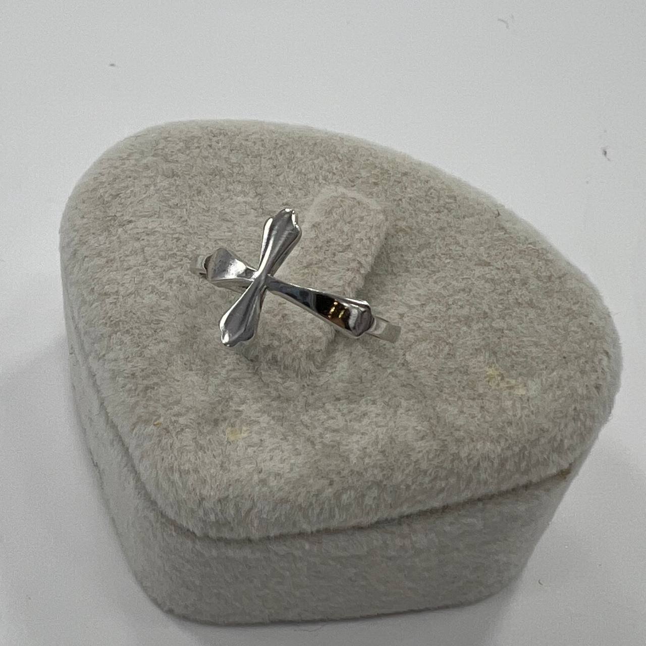 New 14K Solid White Gold Ring Italy Polished Cross Design 1.4g Size 6.25g