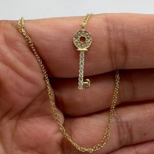 New Elegant 14K Solid Gold Necklace Italy- Key Pendant with White Gemstones 1.6g