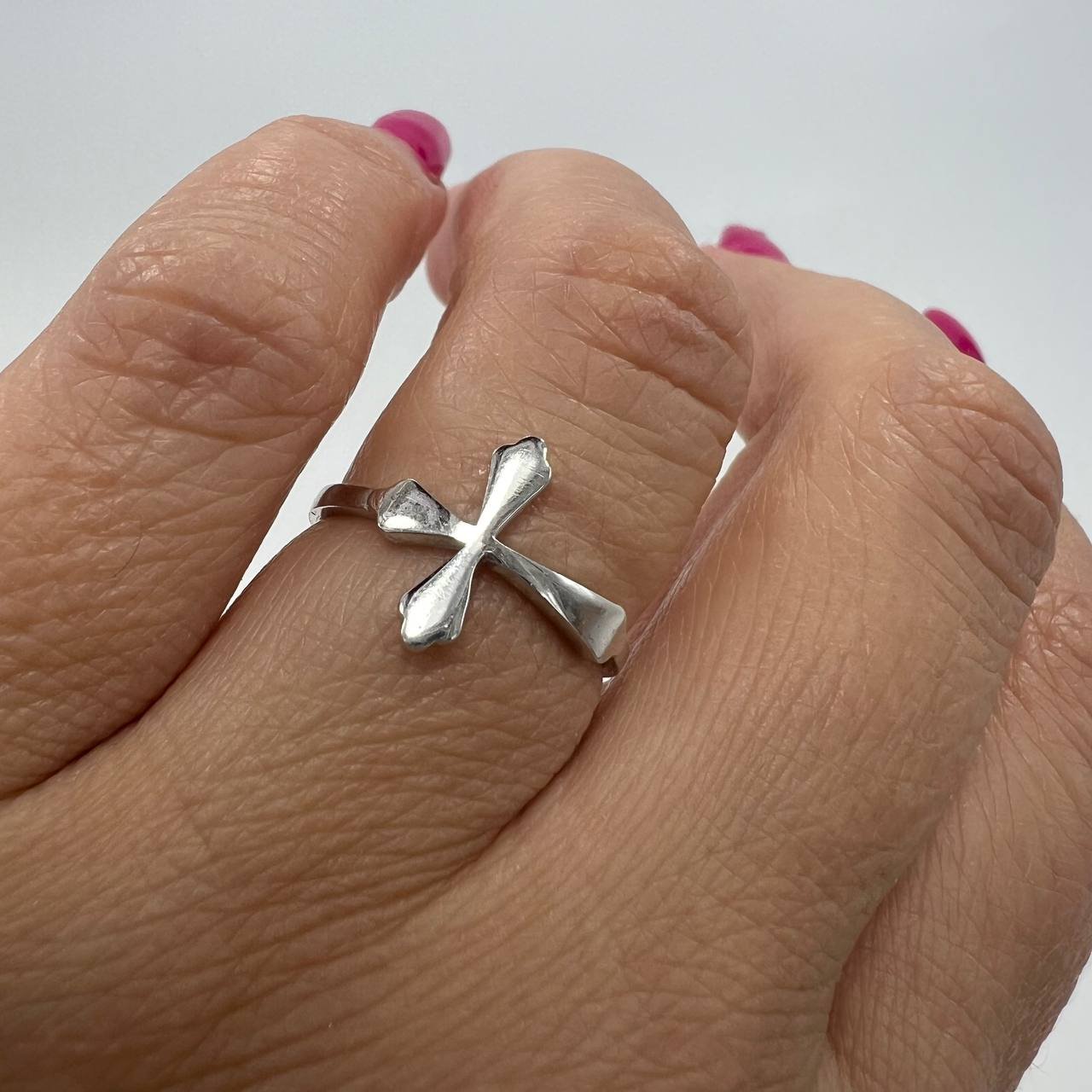 New 14K Solid White Gold Ring Italy Polished Cross Design 1.4g Size 6.25g - Image 3