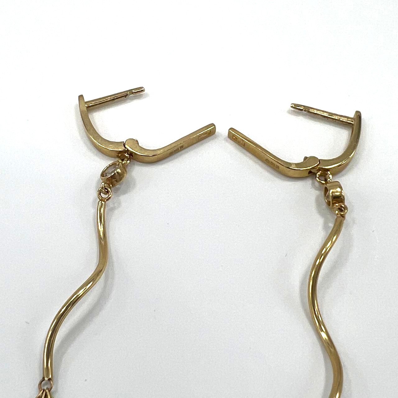 Elegant long 14K yellow gold earrings, graceful and charming. - Image 11