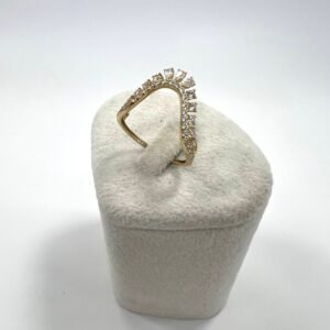 Luxurious 14K Gold Ring Adorned & Sparkling Zircon unique crown inspired design